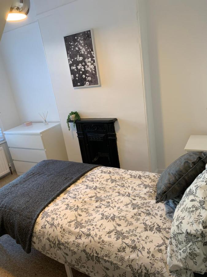 White Heather Terrace Villa โบวีเทรซี ภายนอก รูปภาพ